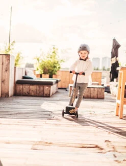 Scoot And Ride Leopard Highwaykick 2 Step SR-96524 -Bekend Babyartikelen Winkel Scoot and Ride Leopard Highwaykick 2 Step SR 96524 .sfeer 1