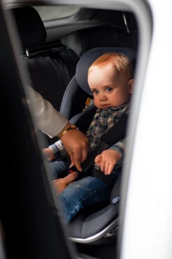 Ding Mace Blue 360° I-Size Autostoel 0-36kg DI-111919 -Bekend Babyartikelen Winkel di 111917 lifestyle 01 3