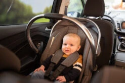 Ding Fenix Black/Rose Autostoel 0-13kg -Bekend Babyartikelen Winkel ding fenix autostoel301 2