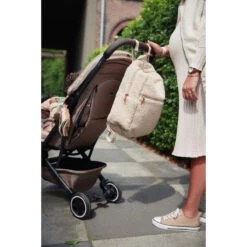 Jollein Boucle Naturel Rugzak Luiertas 027-818-66060 26 Jollein Boucle Naturel Rugzak Luiertas 027-818-66060 -Bekend Babyartikelen Winkel jollein boucle naturel rugzak luiertas 027 818 66060 .9 1