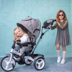 Lorelli Neo Grey Luxe Driewieler 1005033-2102 -Bekend Babyartikelen Winkel lorelli neo grey luxe driewieler 1005033 2102 sfeer2 1920x1920 1