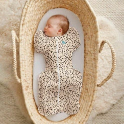 Love To Dream Swaddle Up 1.0 Animal Beige Medium 6-8.5 Kg Inbakerslaapzak L1001252BGEM -Bekend Babyartikelen Winkel love to dream swaddle up 1.0 animal beige 2 1