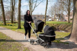 Ding Amigo Black/Rose Tweeling Kinderwagen Incl. 2 Autostoelen DI-191711 -Bekend Babyartikelen Winkel mamaloes di 191704 ding tandem stroller amigo lifestyle 01 2 2