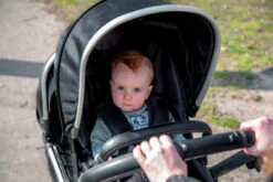 Ding Amigo Black/Silver Tweeling Kinderwagen Incl. 2 Autostoelen DI-191710 30 Ding Amigo Black/Silver Tweeling Kinderwagen Incl. 2 Autostoelen DI-191710 -Bekend Babyartikelen Winkel mamaloes di 191704 ding tandem stroller amigo lifestyle 07 2 1