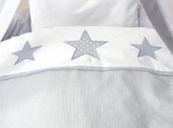 MamaLoes Grey Star De Luxe Wit Baby Wiegje 66759 8 MamaLoes Grey Star De Luxe Wit Baby Wiegje 66759 -Bekend Babyartikelen Winkel mamaloes grey star de luxe wit baby wiegje 2 1