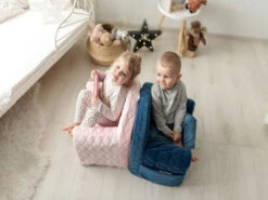 Albero Mio Velvet Navy Kinderfauteuil 14 Albero Mio Velvet Navy Kinderfauteuil -Bekend Babyartikelen Winkel mamaloes velvet navy kinderfauteuil 3