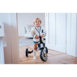 Momi Loris Grey/Yellow 4-in-1 Ride-On Loopfiets ROBI00040 28 Momi Loris Grey/Yellow 4-in-1 Ride-On Loopfiets ROBI00040 -Bekend Babyartikelen Winkel momi loris loopfiets 2 2