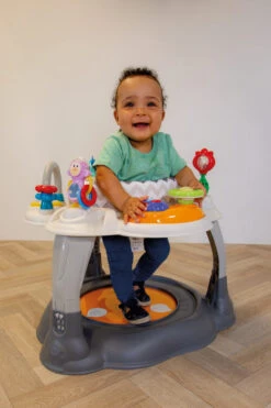 Tryco Boogie Red Activity Center TR-33273 -Bekend Babyartikelen Winkel tr 33271 03