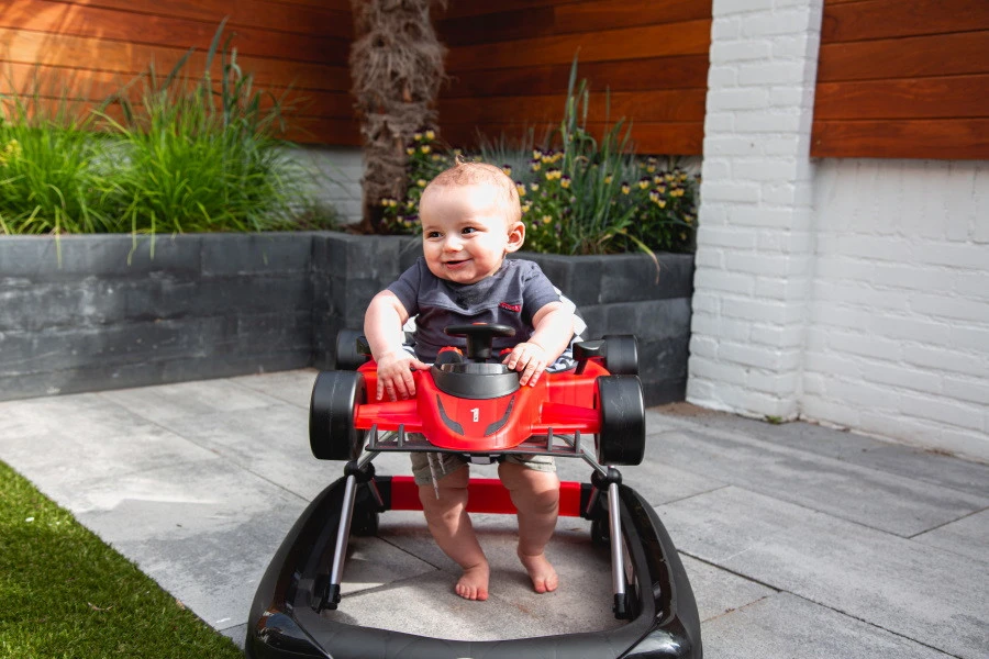 Tryco F1 Racer Red 2-in-1 Loopstoel En Loopwagen TR-362702 16 Tryco F1 Racer Red 2-in-1 Loopstoel En Loopwagen TR-362702 - Afbeelding 14